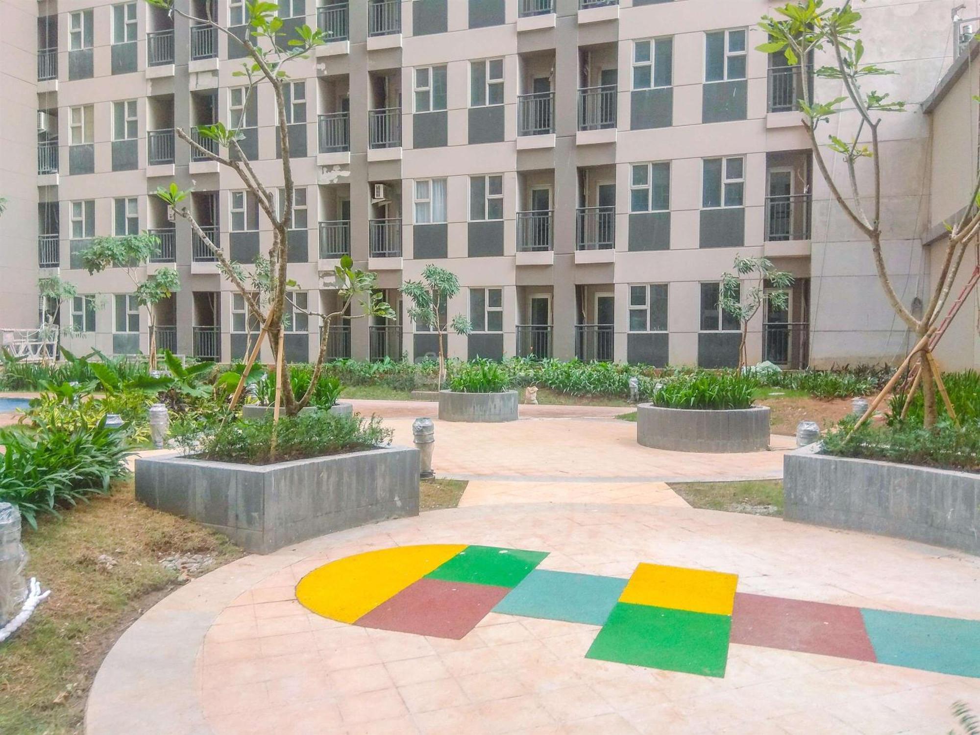 Cozy And Modern Look Transpark Juanda Timur By Travelio